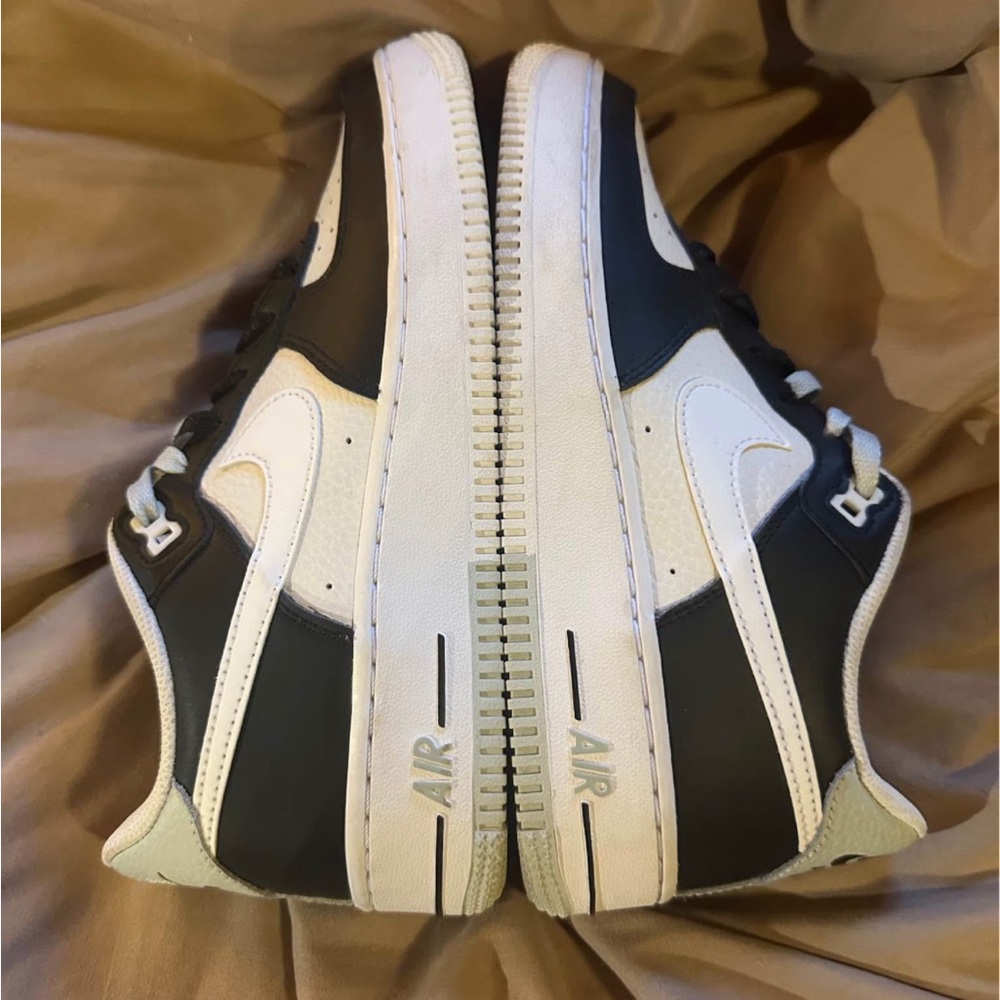 Nike Air Force 1 Low ’07 LV8 Split Black Phantom/White/Silver